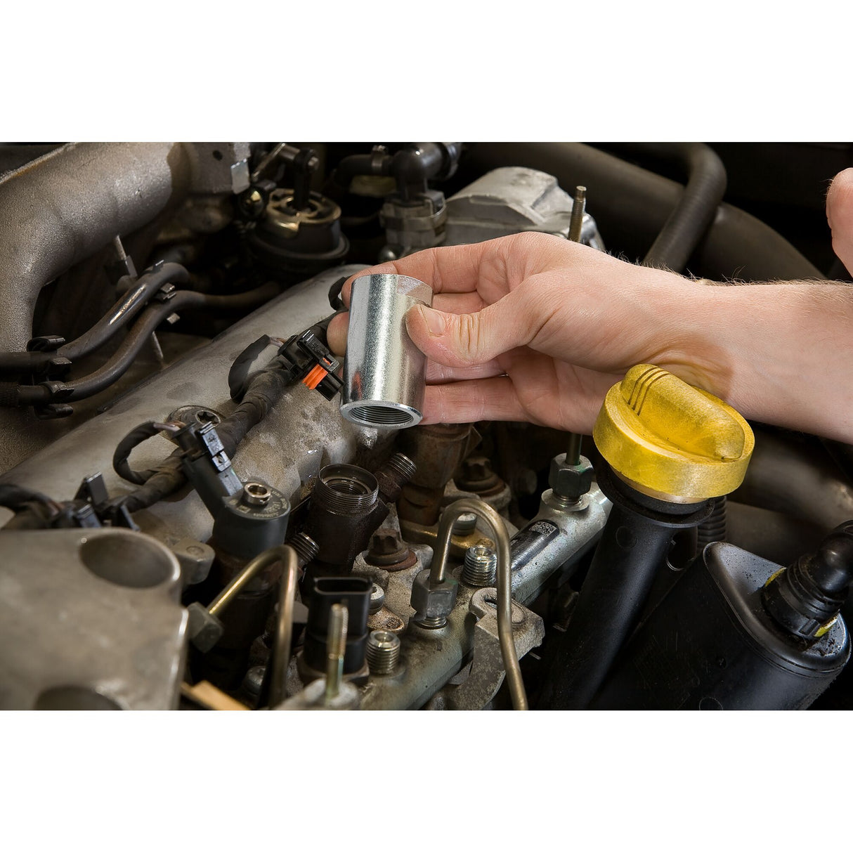 Abzieher mit Gleithammer für gefressene Common Rail-Einspritzdüsen