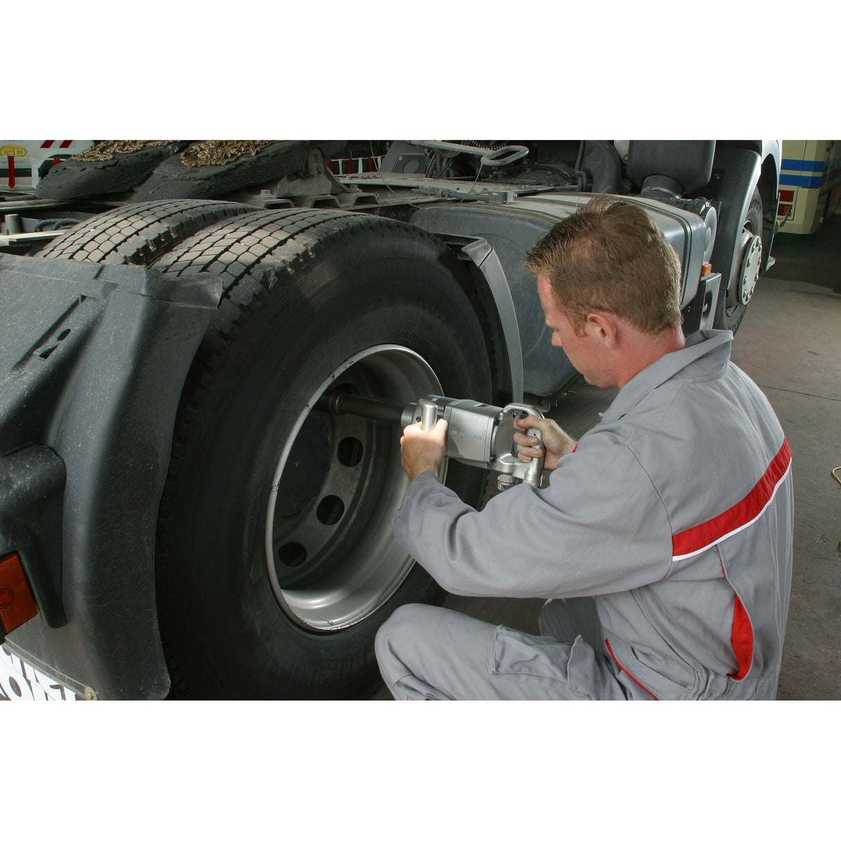 1" Druckluft-Schlagschrauber, mit langer Antriebswelle