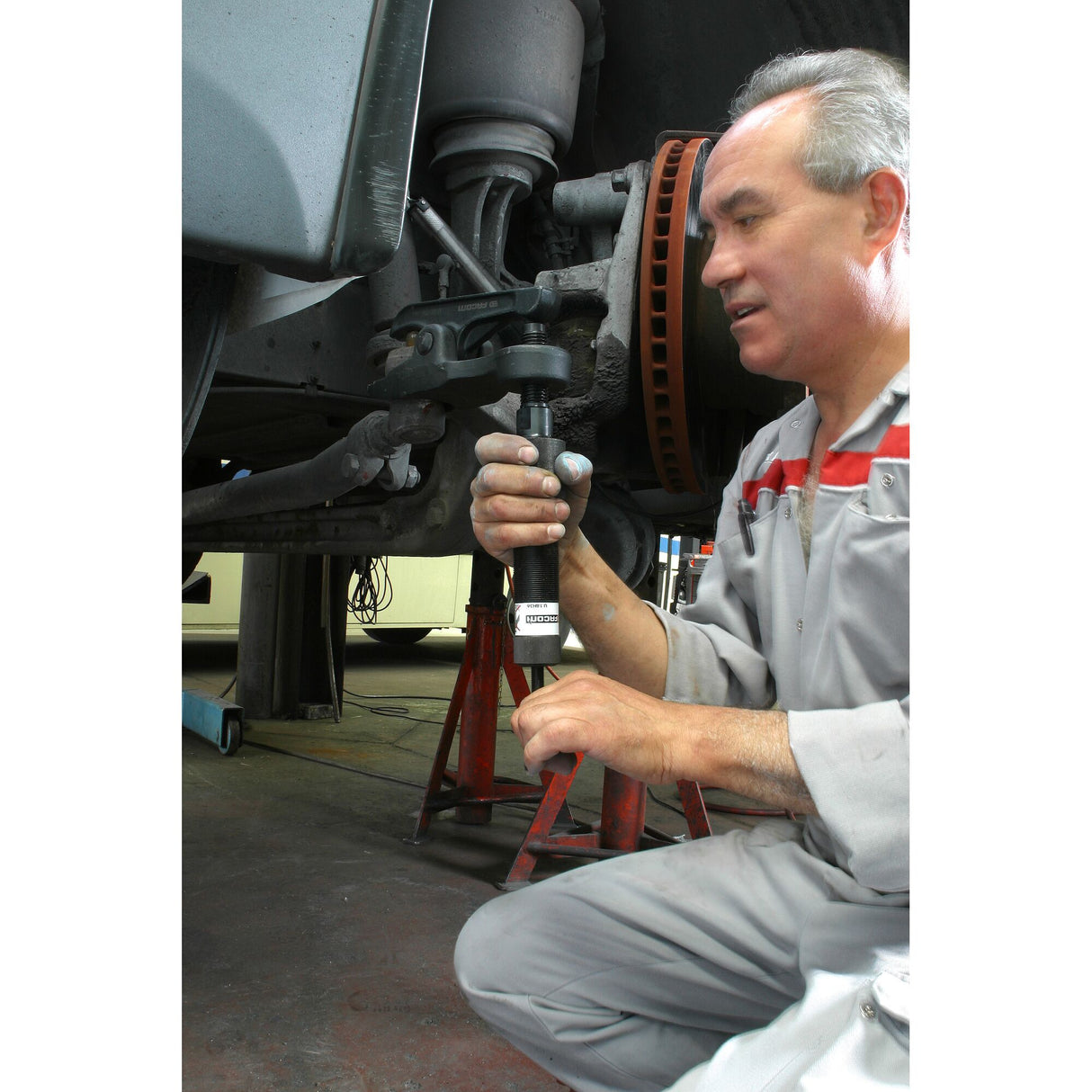 Hydraulischer Kugelgelenkabzieher