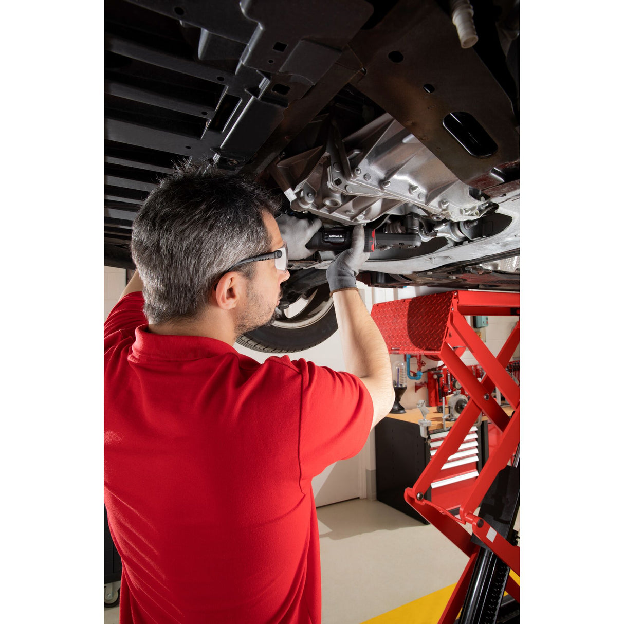 3/8" to 1/2" Drive High-Powered Air Ratchet